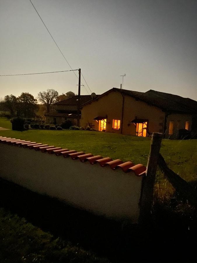 Gite Charbonnaud Laprade  Exterior foto