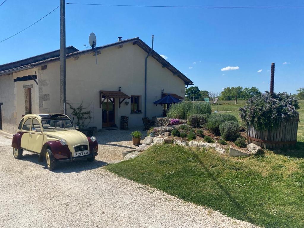 Gite Charbonnaud Laprade  Exterior foto